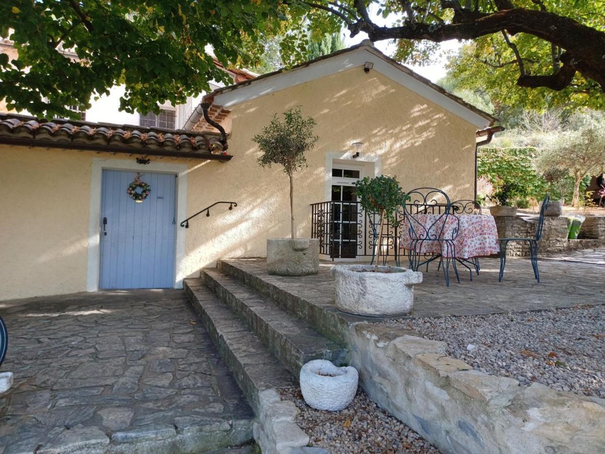 Les Deux Tilleuls Appartement *